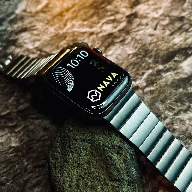 “Business Band” Metal Loop With Magnetic Buckle For Apple Watch