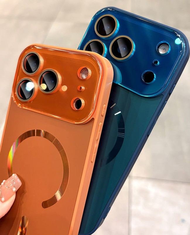 ChubbyArmor Chic - Matte Holographic Big Window Magnetic Case for iPhone 17