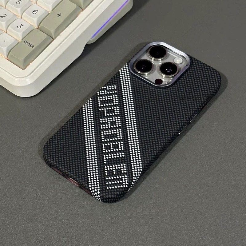 ChubbyArmor Kevlar - Metal Frame Full-Cover Magnetic Case for iPhone 17
