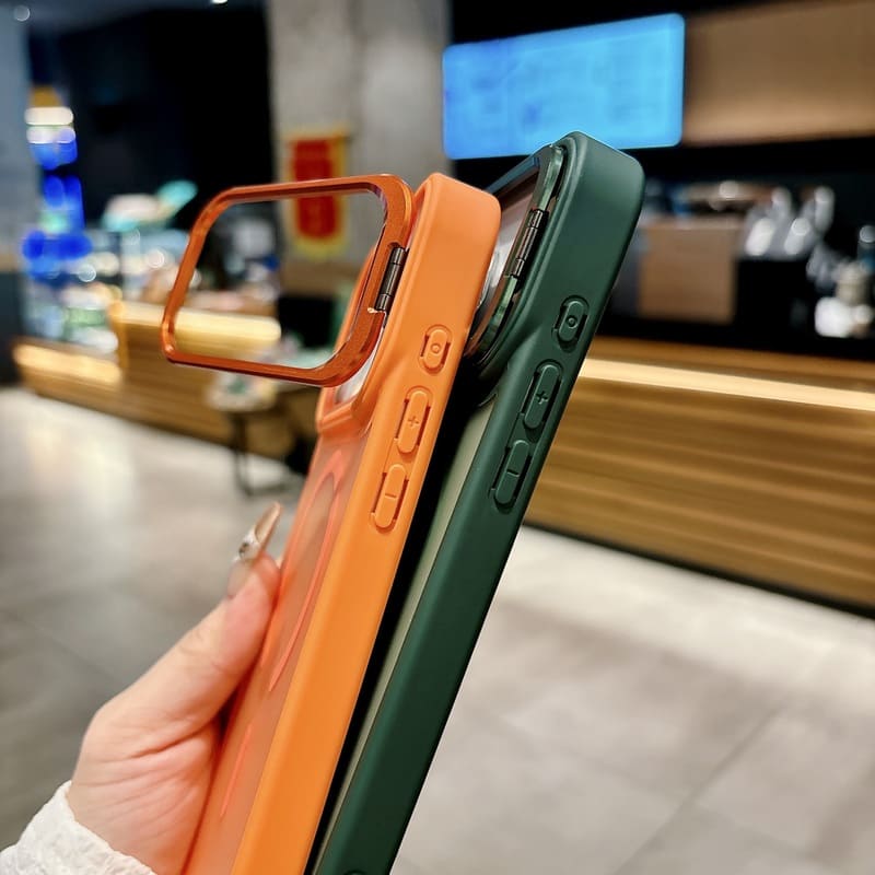 ChubbyArmor LensStand - Magnetic Case with Metal Lens Stand for iPhone 17
