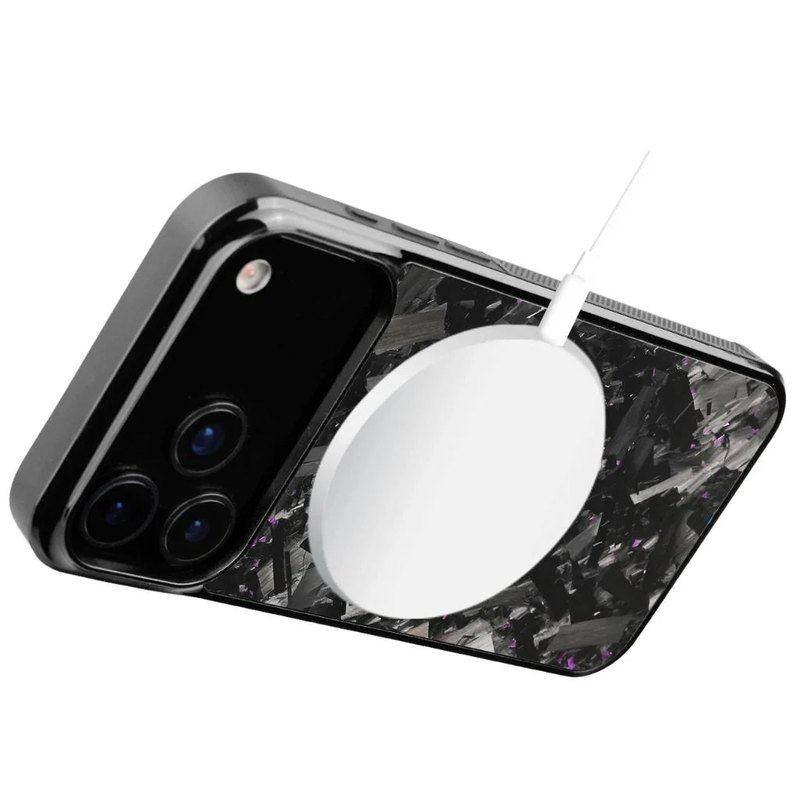 ChubbyArmor – Slim Magnetic Carbon Fiber Case For iPhone 17