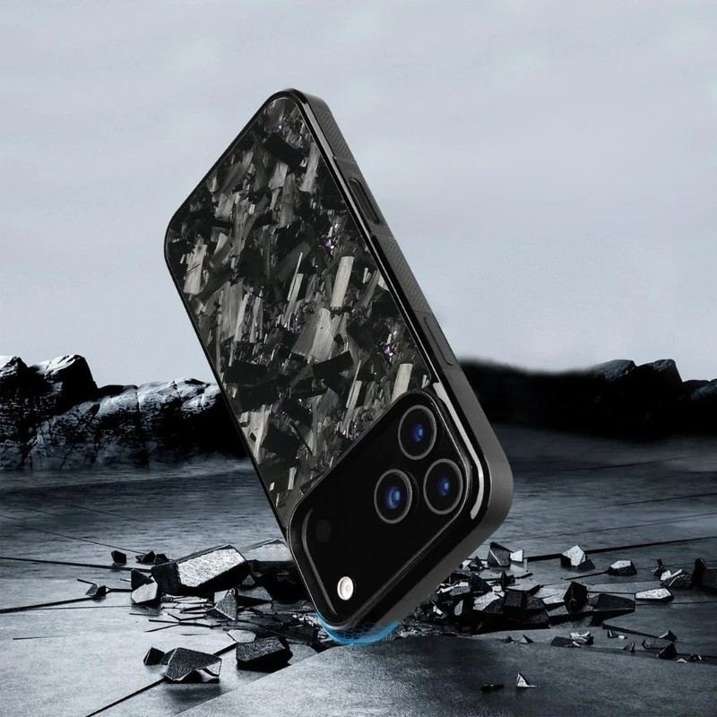 ChubbyArmor – Slim Magnetic Carbon Fiber Case For iPhone 17