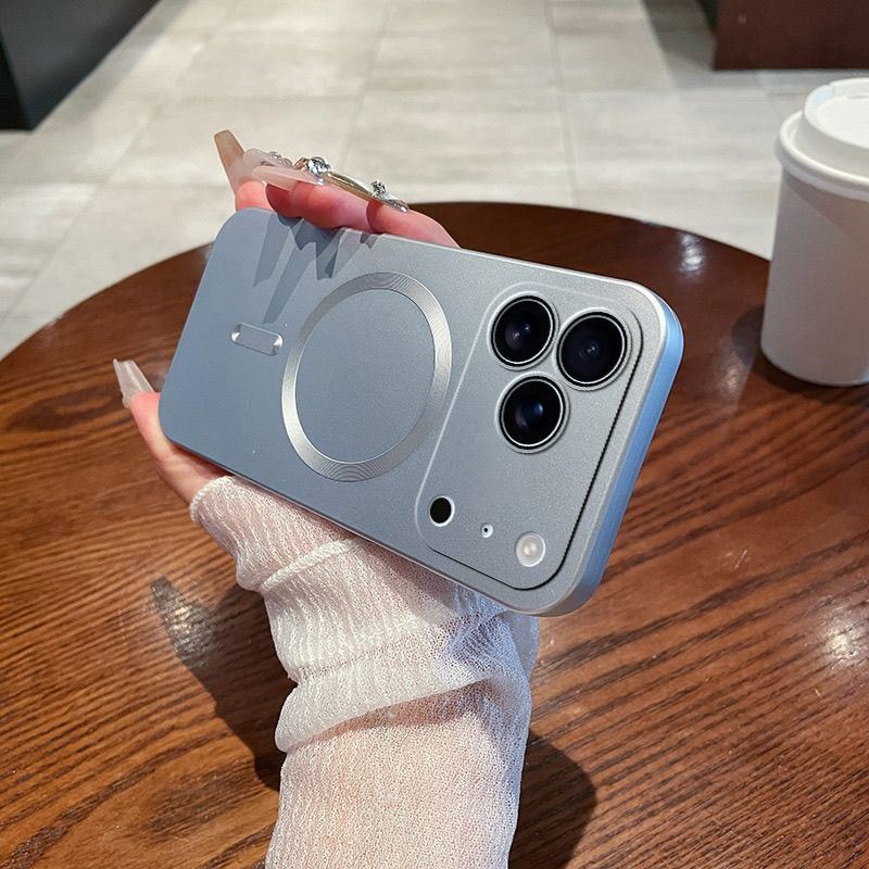 ChubbyArmor Slim - Ultra-Thin Magnetic Matte Case with Built-in Lens Protector for iPhone 17