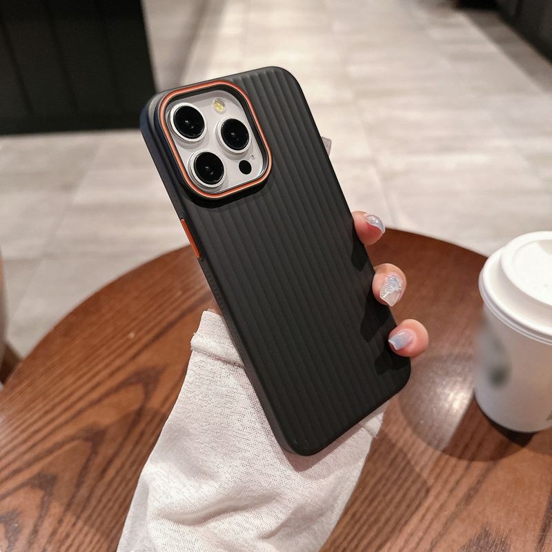 Corrugated Magnetic Frosted Phone Case