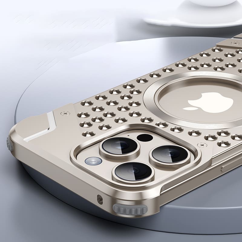 Skeletonized Magnetic Cooling Phone Case